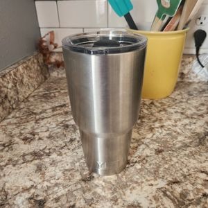Yeti 30 oz Rambler